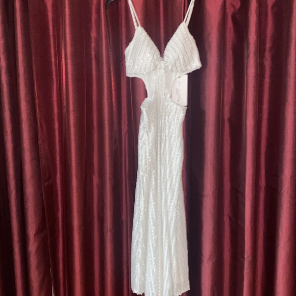 Beautiful sequin Christmas dress. Pictures give it no justice same day delivery - Picture 5 of 13